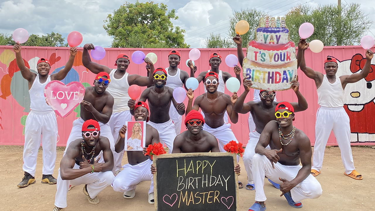 Afrikanisches Fitness Team PLUS