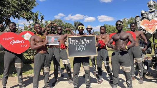 Alles Gute zum Geburtstag Videobotschaft - Afrikanisches Armee Team