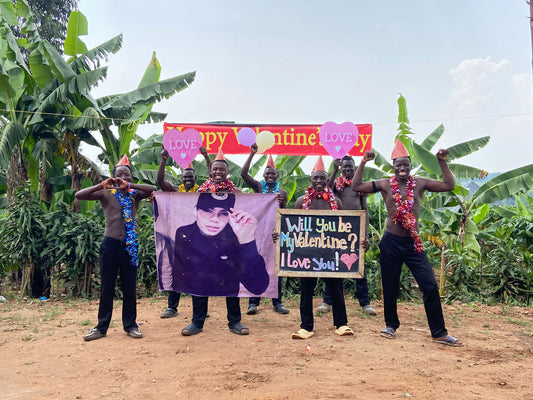 Afrikanisches Fitness Team - Schwarze Hose: Maßgeschneiderter Übergröße-Foto